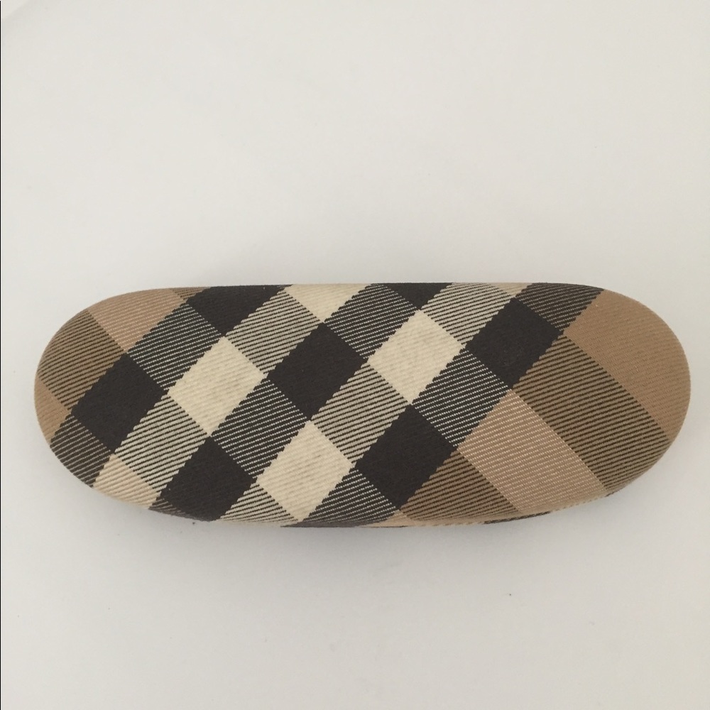 Burberry fabric glass case